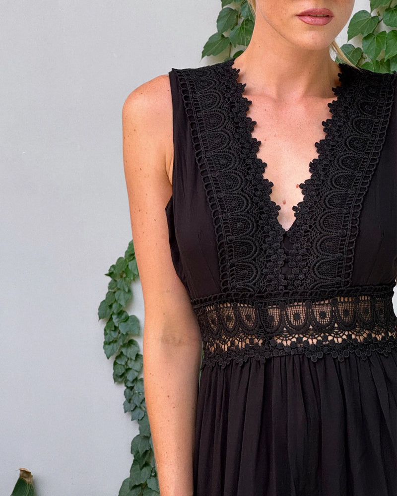 Eleanor | Elegant V-Neck Dress